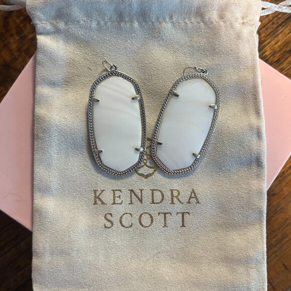 Kendra Scott Earrings - Picture 1 of 3